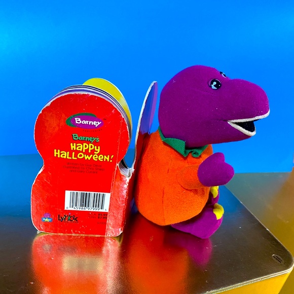 BARNEY THE PURPLE DINOSAUR VTG 2000 HAPPY HALLOWEEN PLUSH & BOARD BOOK - Picture 10 of 10